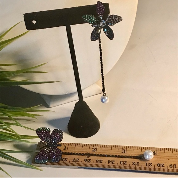 Ave & Aiden Multi Color Crystal Earrings - Picture 6 of 7